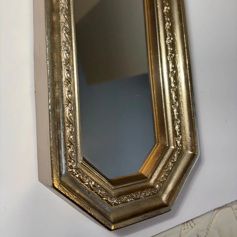 VTG Home Interiors Gold Leaf Ornate Wall Mirror 5.25”W X 17.5”H Octagonal